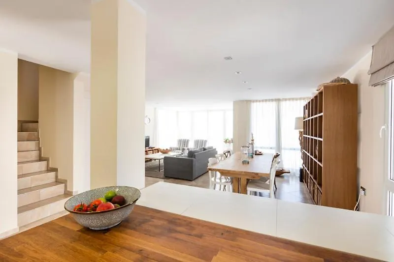 2016 Villa Moderna Al Canal Con 4 Habitaciones By Homeselectspain إمبوريابرافا