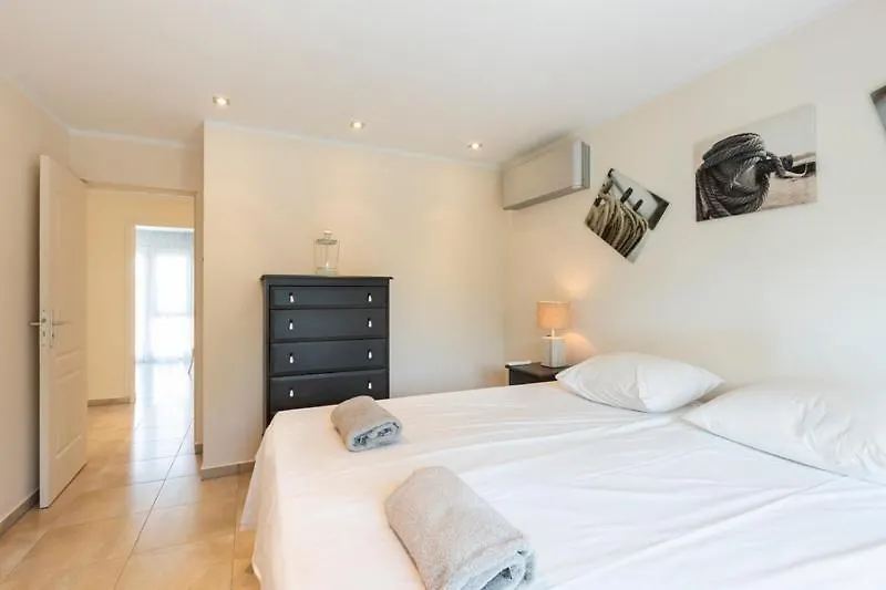 2016 Villa Moderna Al Canal Con 4 Habitaciones By Homeselectspain إمبوريابرافا 0*,  إسبانيا